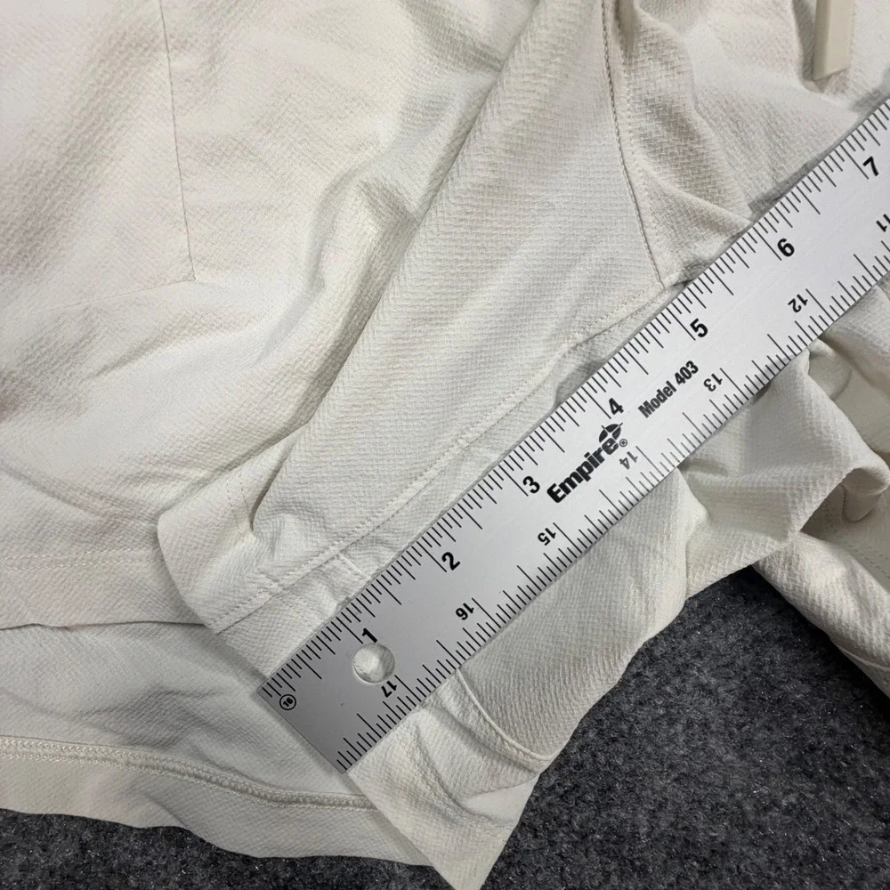 Lululemon License to Train Shorts Mens Large Bone Off White 5 Inch Inseam 0590